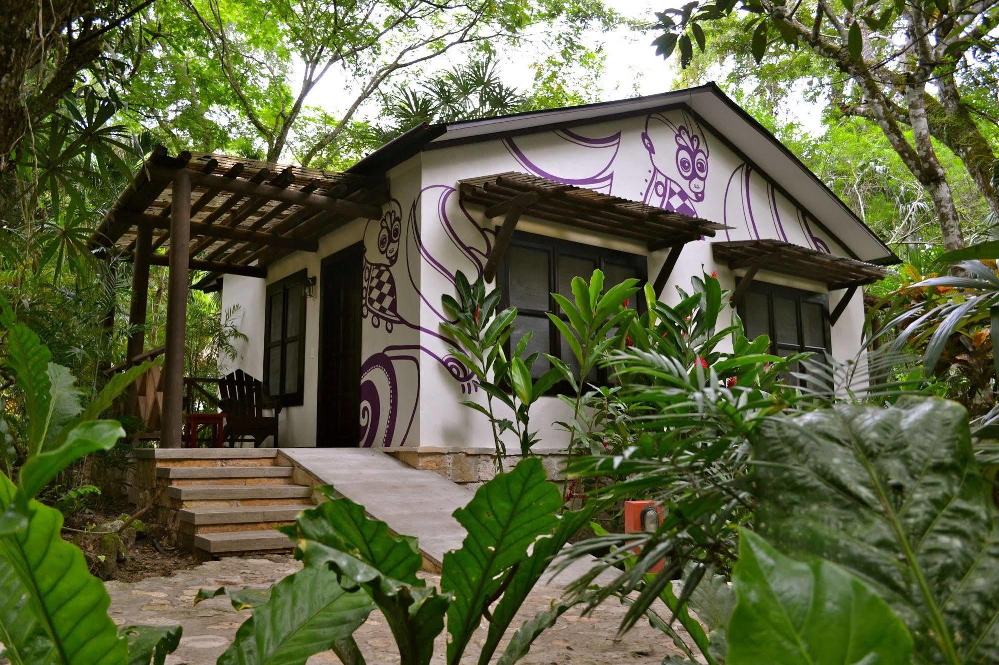 Hotel Jungle Lodge Tikal Exterior foto